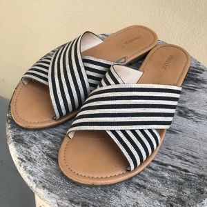 Stripped Criss Cross Strap Flat Slide Sandals